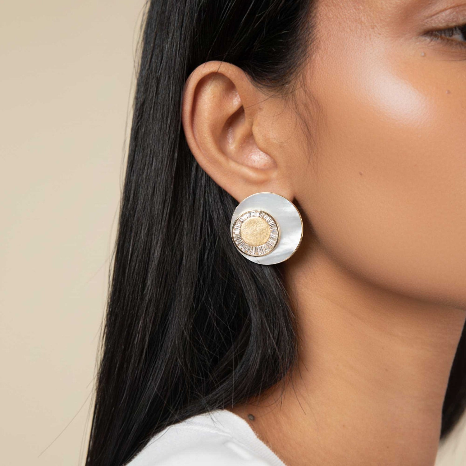 Céleste Yellow Gold Mother of Pearl & Baguette Diamond Circular Earrings