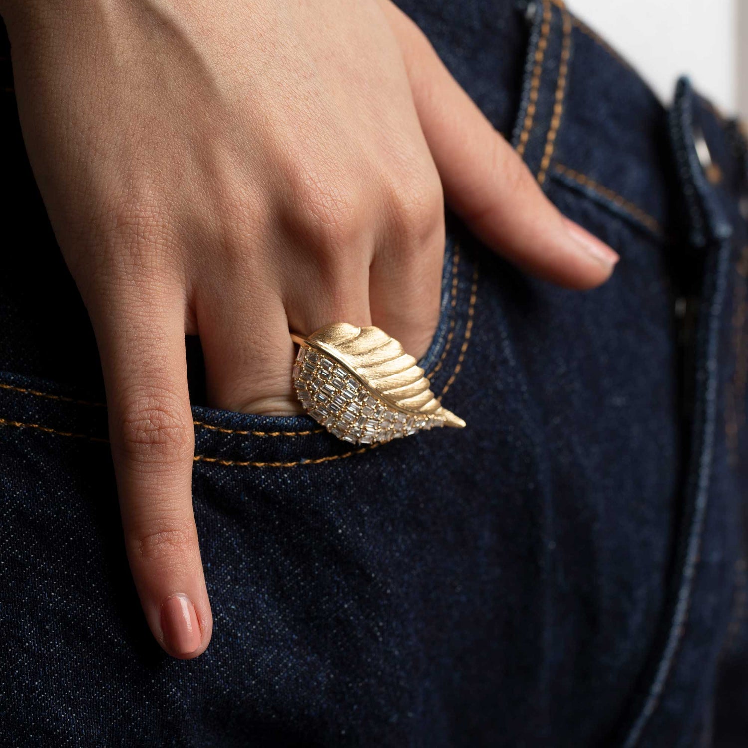 La Feuille Tombée Yellow Gold Diamond Baguette Ring