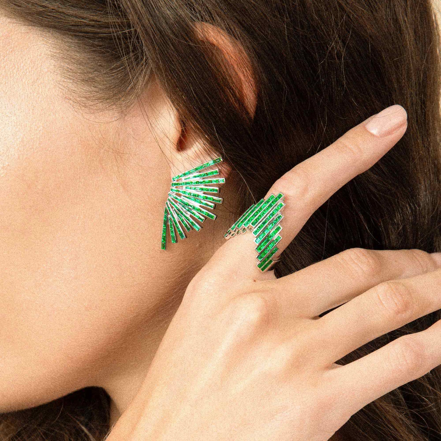 Satine Galaxy Emerald White Gold Baguette Earring