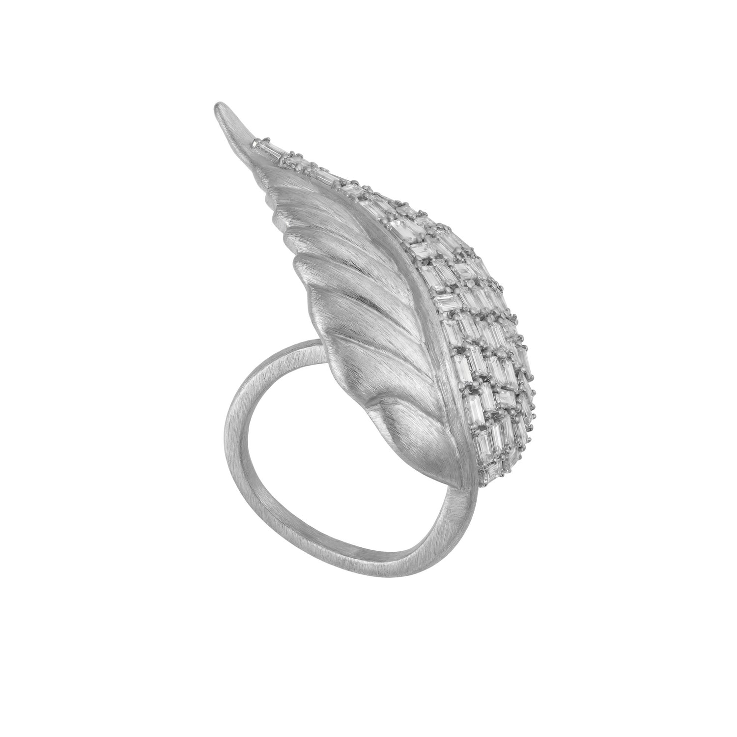 La Feuille Tombée White Gold Diamond Baguette Ring