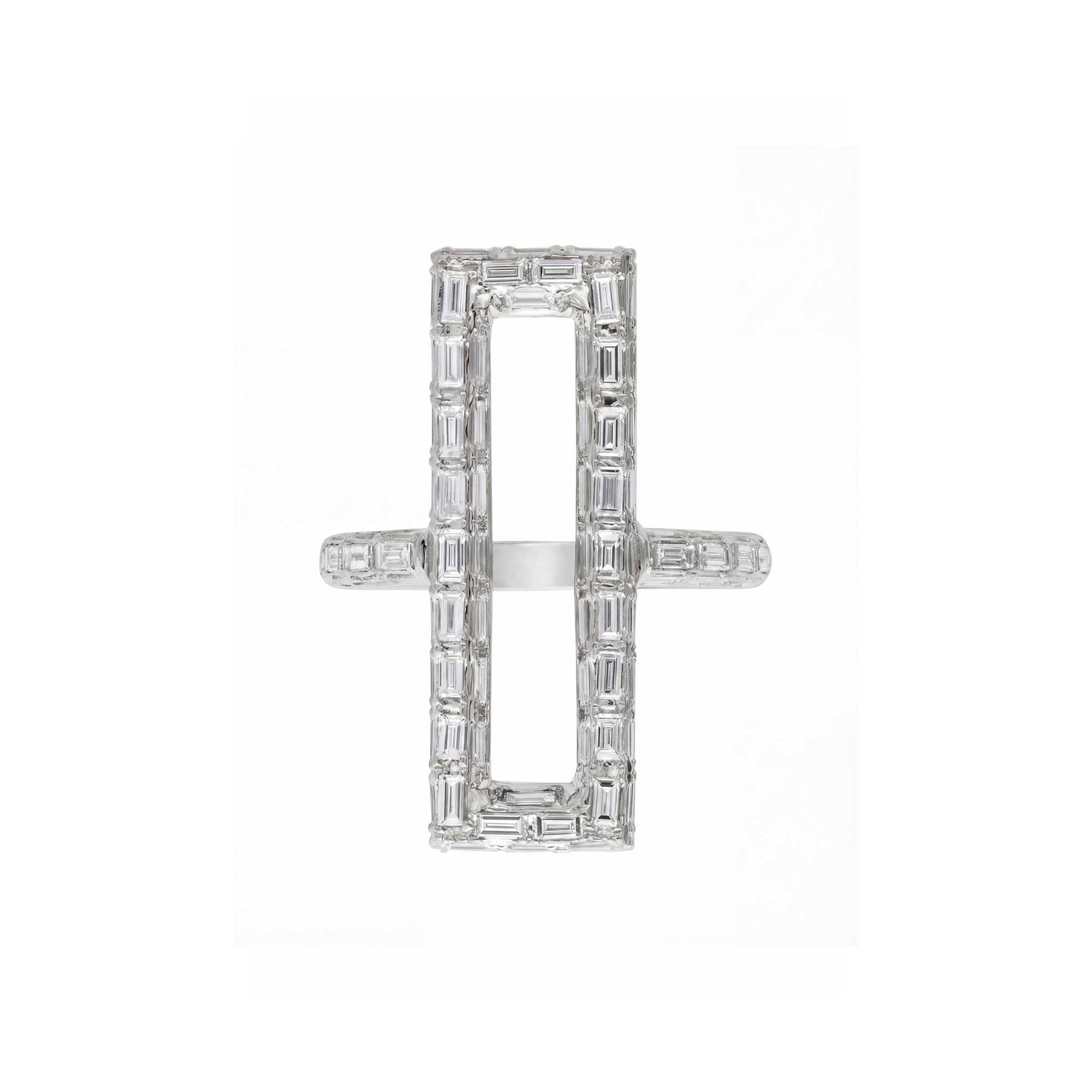 La Feuille Tombée Pear White Gold Diamond Pear Earring