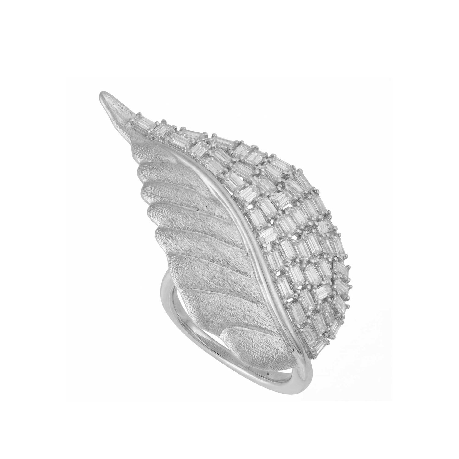 La Feuille Tombée White Gold Diamond Baguette Ring