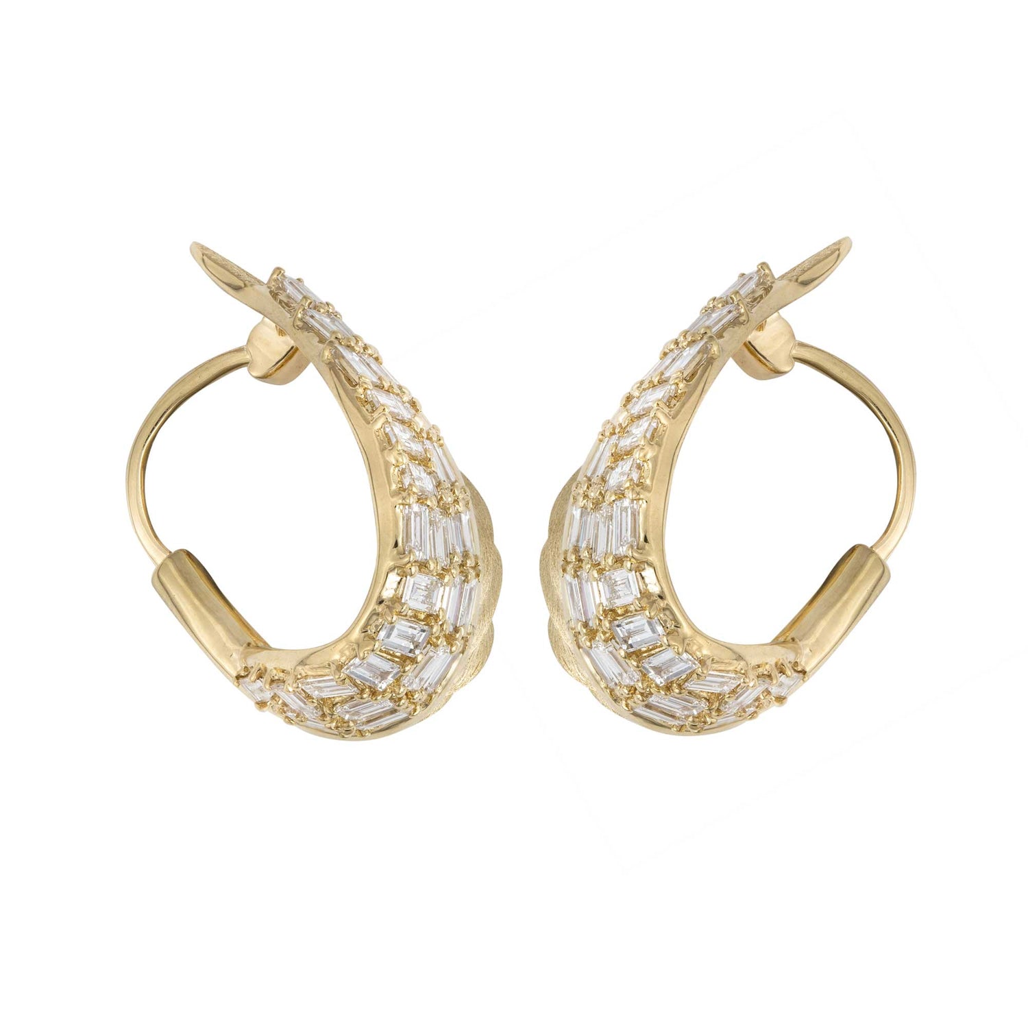 La Feuille Tombée Yellow Gold Diamond Baguette Curved Earring